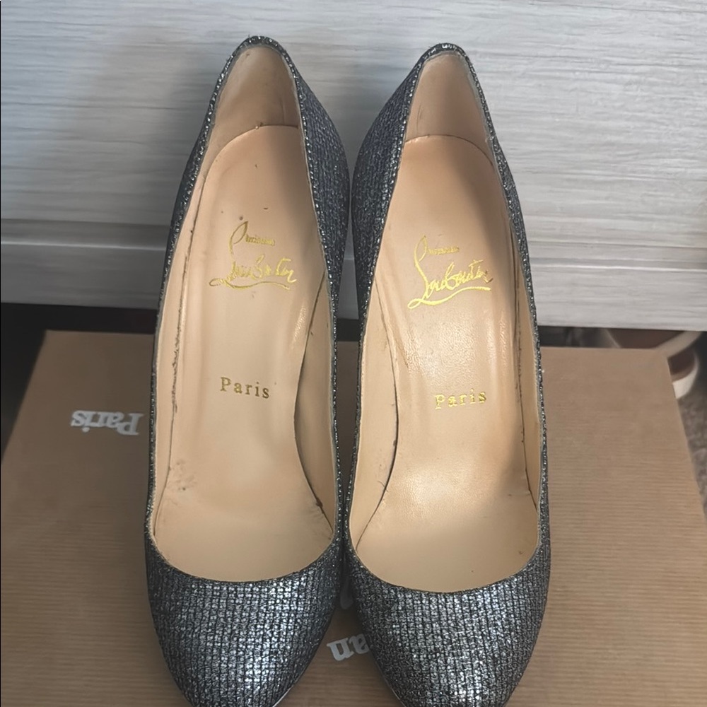 Christian Louboutin Pumps
